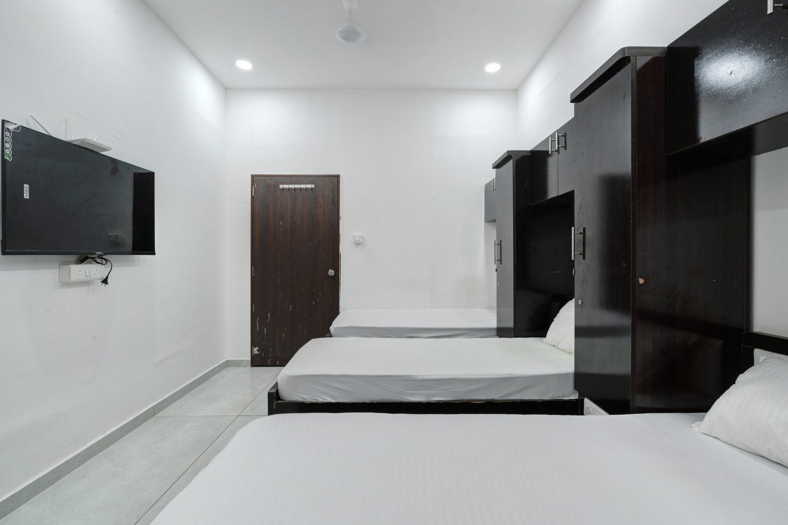 pg in thaltej ahmedabad