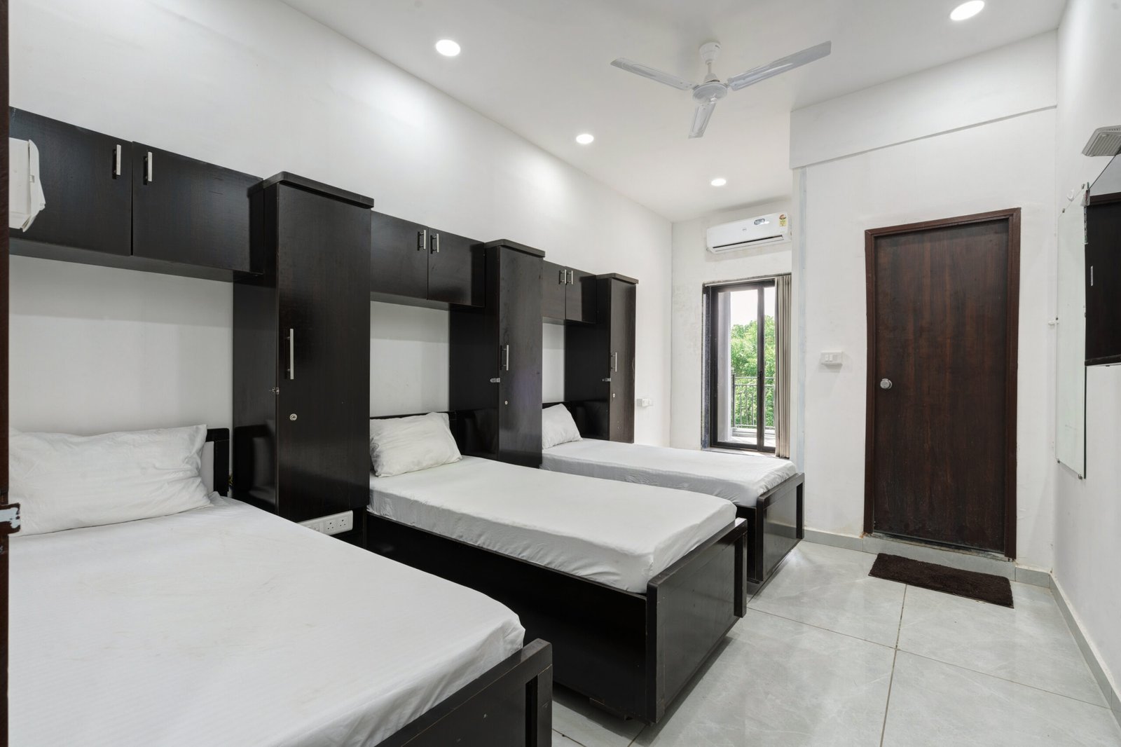 pg in ahmedabad