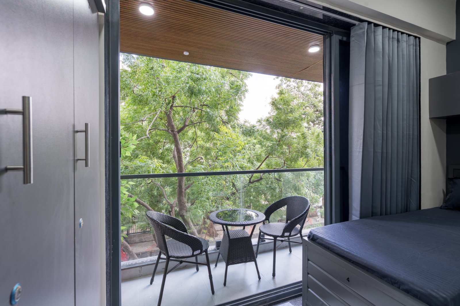 pg in ahmedabad with balcony